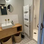 L'adresse - Rempart Sud - Avec Garage Prive * Эгишем