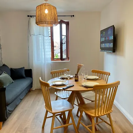 Appartement L'adresse - Rempart Sud - Avec Garage Privé *